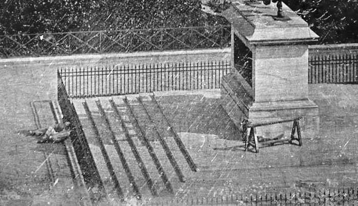 Detail of the early photograph by Louis Daguerre showing workers resting on Pont Neuf, considered among the first images to include human beings.